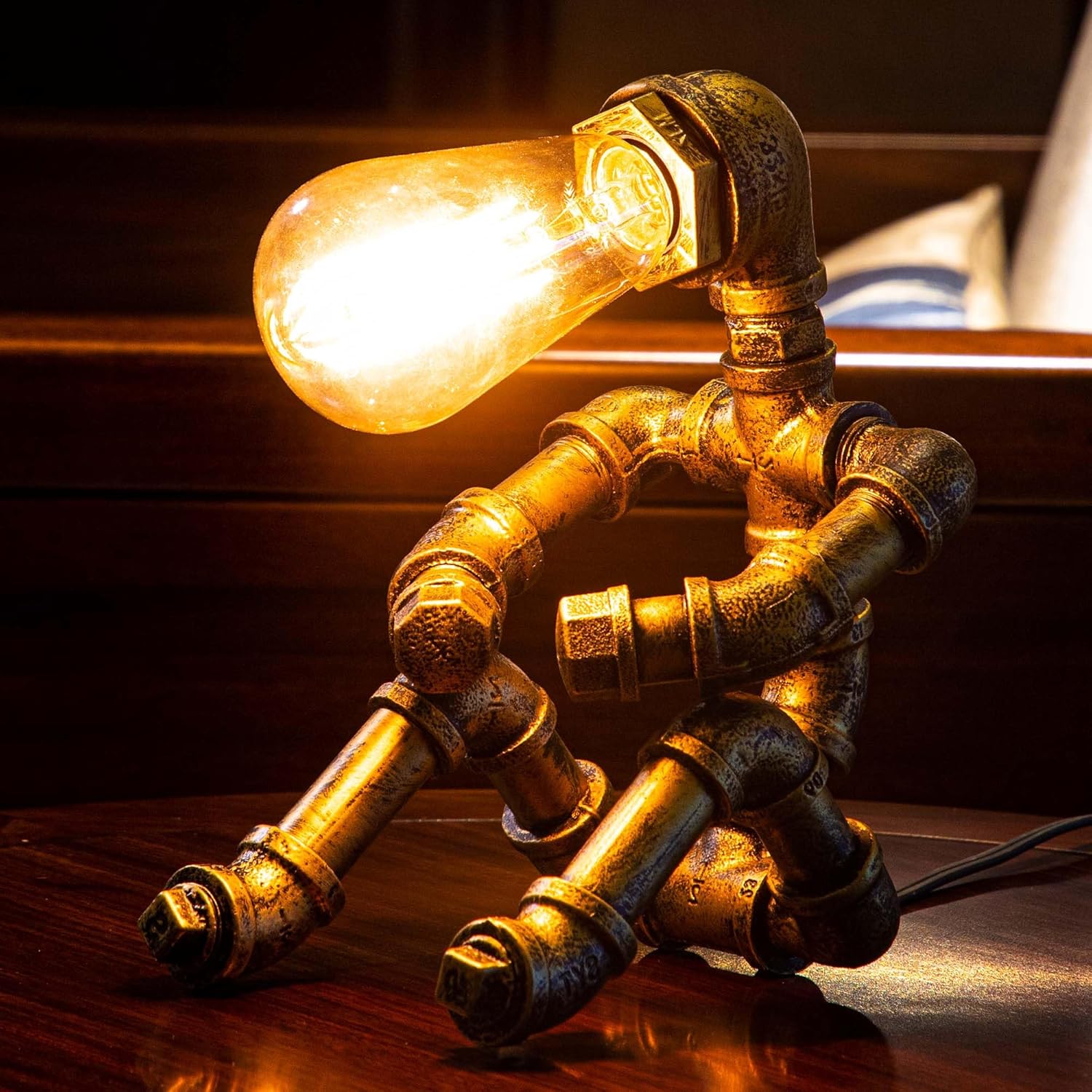 Steampunk Table Lamp, Vintage Industrial Metal Robot Table lamp, Water Pipe Table Lamp, Robot Style Desktop Light for Bedside Desk Bar Cafe Desktop Room Decoration