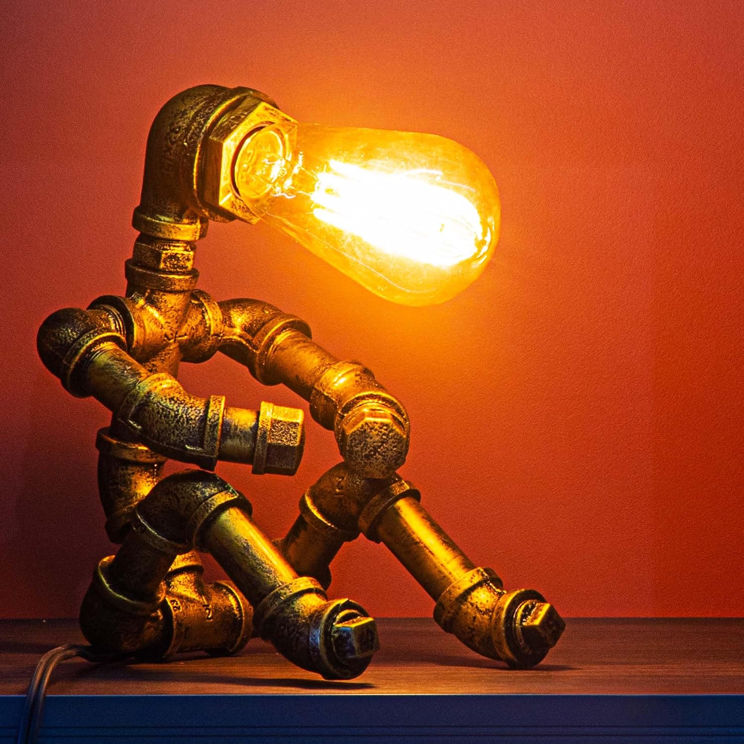 Steampunk Table Lamp, Vintage Industrial Metal Robot Table lamp, Water Pipe Table Lamp, Robot Style Desktop Light for Bedside Desk Bar Cafe Desktop Room Decoration